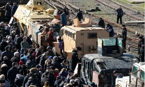 Syria force evacuates ‘human shields’