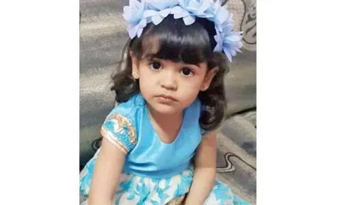 طفلة تغرق في حوض سباحة