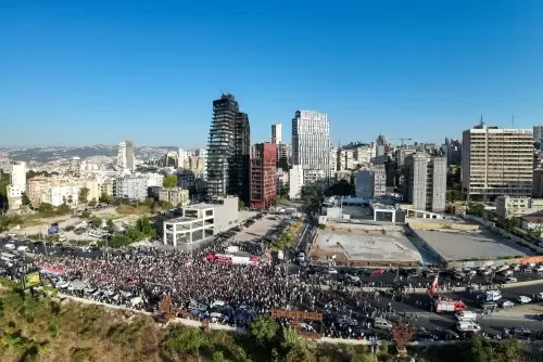 مئات المتظاهرين يحيون ذكرى مرور 3 سنوات على انفجار مرفأ بيروت