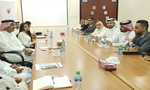 هيئة المعلومات والحكومة الإلكترونية تستقبل الدفعة الخامسة من برنامج زمالة مركز ناصر بن حمد للبحوث والتطوير التقني