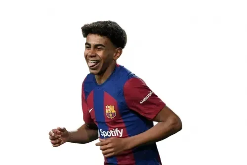 مدرب برشلونة الجديد فليك يشيد بـ "المذهل" يامال
