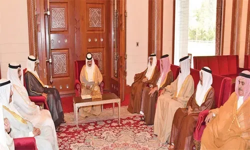 جلالة الملك يدعو إلى الوحدة لدرء المخاطر