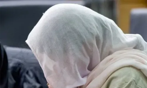 سيدة أعمال تواجه تهماً بالتزوير