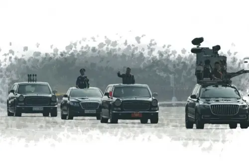 بكين تستعرض طائرات مسيرة وصواريخ وأسلحة ليزر في عرض عسكري