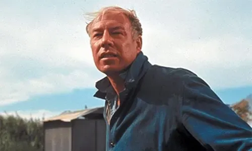 Naked Gun actor George Kennedy dead at 91