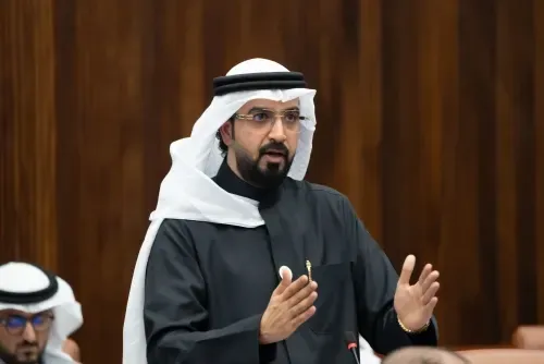 نائب يطالب بإصلاح درجات الرواتب لموظفي القطاع العام