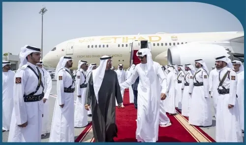 رئيس دولة الإمارات الشيخ محمد بن زايد يصل إلى قطر