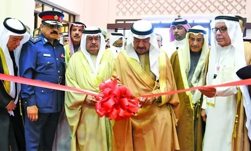 رئيس الوزراء يؤكد دعم "كامل" للصناعة المحلية