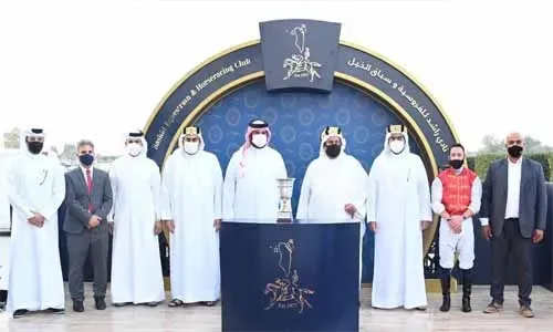 ميدال وينر يفوز بكأس الرئيس الفخري