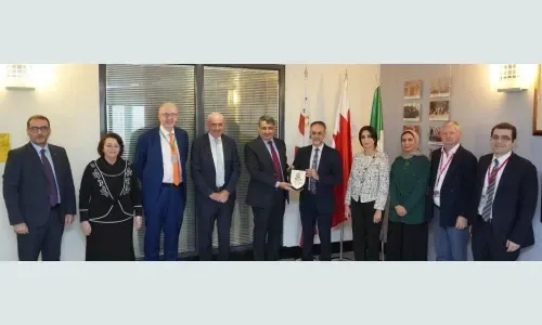 جامعة RCSI الطبية تبحث فرص التعاون مع الجمعية الطبية البحرينية