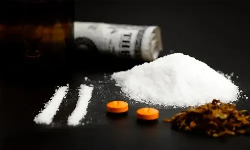 سجن مدرب لياقة بدنية في البحرين بتهمة ترويج المخدرات