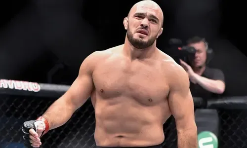 Veteran fighter Ilir Latifi arrives in Bahrain