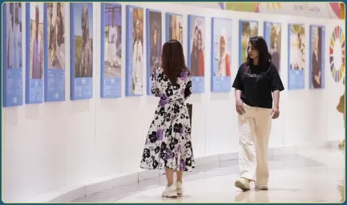 الأمم المتحدة في البحرين تحتفل بالذكرى الثمانين لتأسيسها بمعرض "حياة مشتركة، مستقبل مشترك"