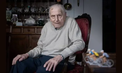 Coste 'proud' to carry Olympic torch 76 years after winning gold