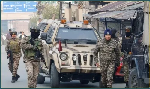 انفجار دامٍ يستهدف مركزاً للشرطة في كشمير