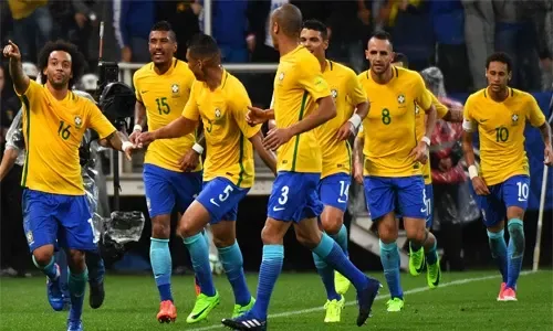 البرازيل تتصدر تصنيف الفيفا للمرة الأولى منذ عام 2010