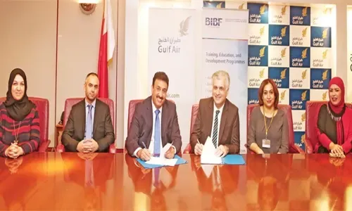معهد BIBF وطيران الخليج يوقعان اتفاقية لتطوير الكوادر البشرية في مجال تكنولوجيا المعلومات