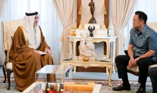 رئيس وزراء تايلاند يستقبل سفير مملكة البحرين