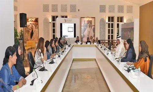 المجلس الأعلى للمرأة والاتحاد النسائي البحريني يبحثان تعزيز التعاون