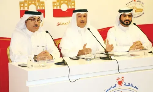 محافظة العاصمة تطلق موقعاً إلكترونياً وتطبيقاً جديداً للهواتف الذكية