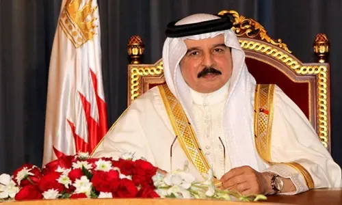 عائلات بحرينية تجدد الولاء للقيادة