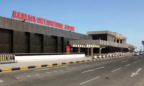 نصيحة للمسافرين بالوصول قبل 4 ساعات من موعد الإقلاع