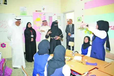 وزارة التربية والتعليم تطلق مشروعاً لدمج ذوي الإعاقة السمعية