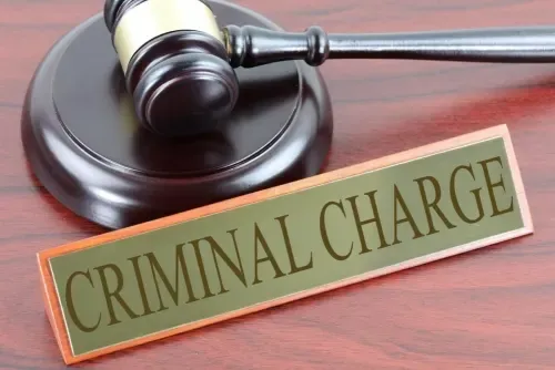 اتهام مراهق من فلوريدا بالاعتداء الجنسي وقتل أخته غير الشقيقة على متن سفينة سياحية