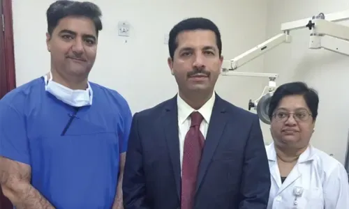 فريق طبي بمجمع السلمانية الطبي يستعيد بصر امرأة