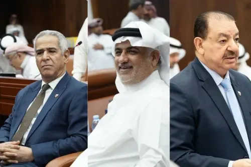 تصويت بالإجماع لإسقاط عضوية ثلاثة نواب