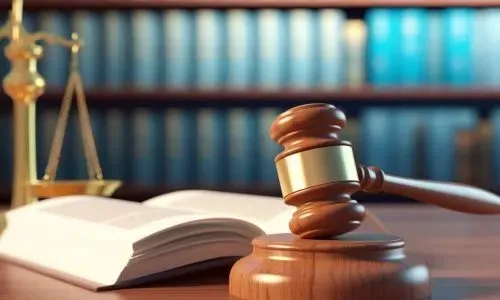 المحكمة المدنية الكبرى تأمر مدرسة بإعادة قيد طالبتين بعد رفضهما إثر خلاف مع والدهما