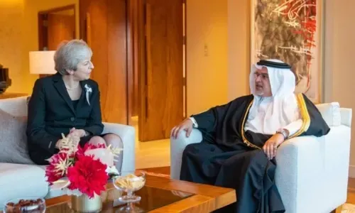 ولي العهد رئيس مجلس الوزراء يلتقي رئيسة وزراء بريطانيا السابقة
