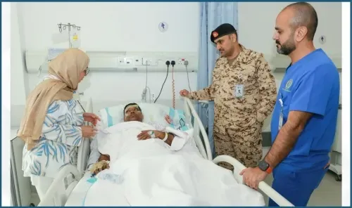 وزيرة الصحة تزور مصابي الهجمات الصاروخية الإيرانية في البحرين