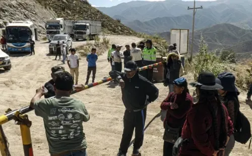 At least 27 dead in Peru gold mine fire