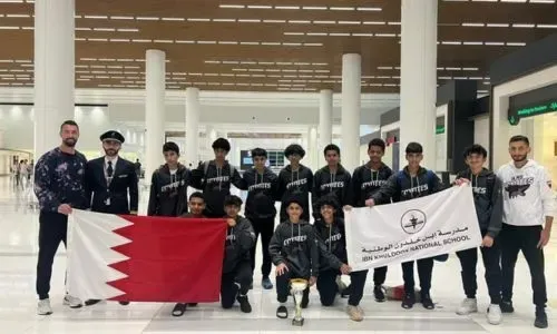 سمو الشيخ ناصر بن حمد يشيد بفوز مدرسة ابن خلدون الوطنية في بطولة كأس البحر الأبيض المتوسط