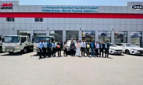 «جاك موتورز» تسلم أسطولاً من مركبات «جاك» إلى «بحرين غاز»