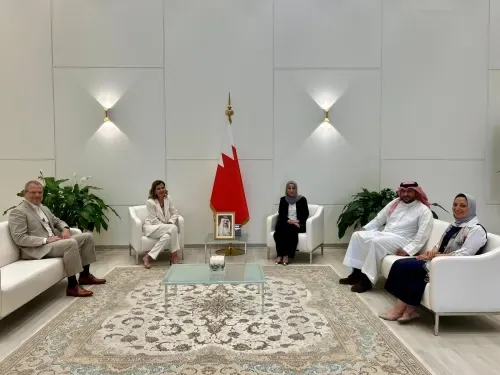 وزيرة السياحة البحرينية تبحث شراكات عالمية جديدة لتعزيز القطاع السياحي