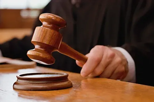 خلاف حول هاتف يتحول إلى قضية جنائية