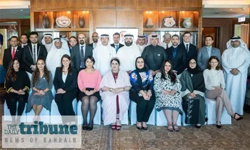 ممتلكات تكرم 27 موظفاً متميزاً من شركات المجموعة