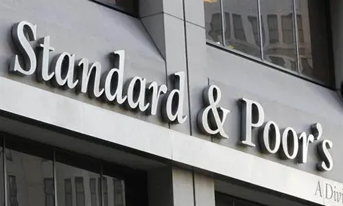 ستاندرد آند بورز جلوبال تدخل سوق التصنيف الائتماني في الصين وسط الحرب التجارية