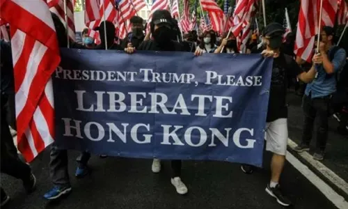 Hong Kong protesters take message to US consulate