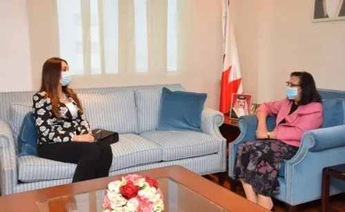 وزيرة الصحة تستقبل استشارية بارزة