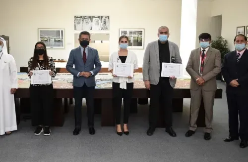 موظفون في شركة مطار البحرين يحصلون على دبلوم في إدارة عمليات المطارات