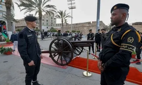 ليبيا تحيي تقليد مدفع الإفطار في رمضان