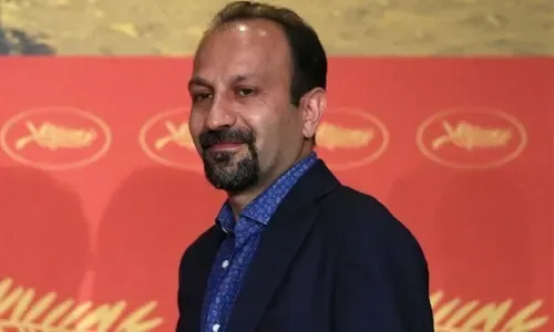Oscar-winning director to skip awards over visa ban