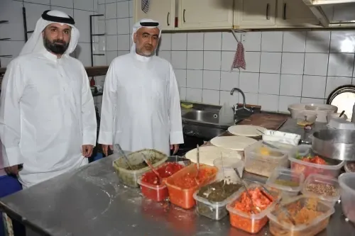 رصد مخالفات صحية في مطاعم ومقاهٍ بالمحرق