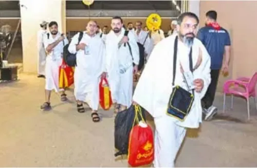 حجاج البحرين يكملون يوم عرفة، وبدء عيد الأضحى المبارك