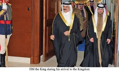 جلالة الملك يعود إلى أرض الوطن قادماً من روسيا