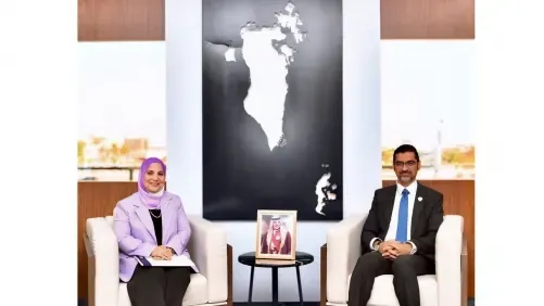 وزير شؤون البلديات والزراعة يلتقي ممثلة منظمة الصحة العالمية لمناقشة أهداف التنمية