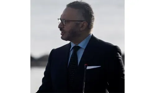 وفد إماراتي رفيع المستوى يزور إيران قريباً